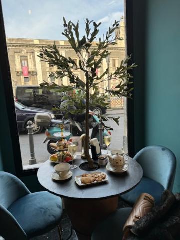 Agatha Cosy Hotel Катания Екстериор снимка