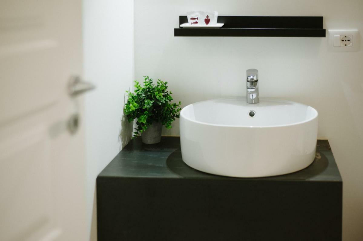 Agatha Cosy Hotel Катания Екстериор снимка